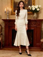 Bettergirl 2026 neues französisches langärmliges, tailliertes, schlankmachendes, gepunktetes, rückenfreies Kleid