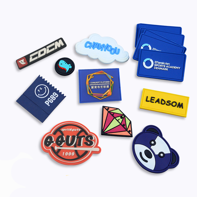 Hot Selling Customized 2D 3D Silicone Patches Rubber Embossed Iron on PVC Patches for Clothing