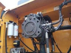 Excavatrice sur chenilles multifonctionnelle d'origine coréenne d'occasion Hyundai HX220HD Moteur Yanmar Haute efficacité Bon roulement de pompe - Product Image 5