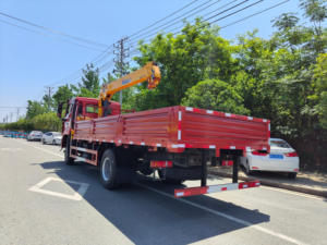 รถเครนติดรถบรรทุกแบบพับได้ 6.3 ตัน พร้อมขาตั้งสำหรับงานก่อสร้าง ขนถ่ายสินค้า และจัดส่ง - Product Image 3