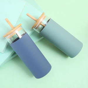 Gobelet en verre écologique avec couvercle en bambou, paille et manchon en silicone, réutilisable, pour étudiants et usage quotidien - Product Image 3