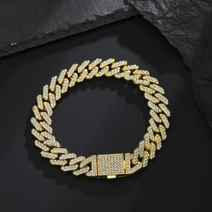 <span class=keywords><strong>Cadena</strong></span> cubana <span class=keywords><strong>de</strong></span> eslabones <span class=keywords><strong>de</strong></span> 12 mm con diamantes brillantes, estilo hip hop, con engaste <span class=keywords><strong>de</strong></span> <span class=keywords><strong>oro</strong></span>, <span class=keywords><strong>para</strong></span> <span class=keywords><strong>hombre</strong></span> <span class=keywords><strong>y</strong></span> mujer, joyería <span class=keywords><strong>de</strong></span> fiesta, venta al por mayor - Product Image 5