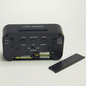 Réveil de table numérique EMAF avec calendrier, température, rétroéclairage, affichage LCD grand format, fonction snooze, cadeau promotionnel - Product Image 3
