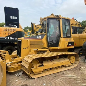 รถดันดิน CAT D5G กำลัง 74 กิโลวัตต์  กำลังดัน 74 กิโลวัตต์  อุปกรณ์ก่อสร้างมือสอง - Product Image 2