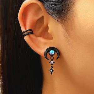 स्ट्रीट डार्क पंक स्पिड रिवेट तितली सुपर कूल महिलाओं के सोने की प्लेटेड स्टेनलेस स्टील स्टड इयररिंग्स हिप-हॉप ट्रेंडी - Product Image 6