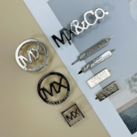 Étiquettes de vêtements en métal plaqué or de luxe personnalisées, accessoires vestimentaires, étiquettes avec logo argenté, écologiques et durables pour sacs et vêtements
