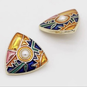 Thời Trang Vàng Tone Hình Dạng Không Thường Xuyên Men Nút Với May Chân Kẽm Hợp Kim Nút Cho Áo - Product Image 5