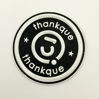 Badges en caoutchouc PVC 3D gaufrés personnalisés avec logo de marque, étiquettes et patchs en PVC souple écologiques pour chapeaux, vêtements et articles vestimentaires – Vente en gros