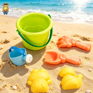 Ensemble de jouets de plage en silicone souple 6 pièces pour enfants, kit de jeu de sable d'été avec pelle, bêche, arrosoir et moules d'animaux - Product Image 2
