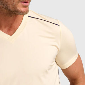 T-<span class=keywords><strong>shirt</strong></span> vierge à col en V pour entraînement extérieur <span class=keywords><strong>de</strong></span> performance OEM personnalisé T-<span class=keywords><strong>shirt</strong></span> <span class=keywords><strong>de</strong></span> <span class=keywords><strong>tennis</strong></span> <span class=keywords><strong>de</strong></span> <span class=keywords><strong>table</strong></span> <span class=keywords><strong>de</strong></span> sport - Product Image 2