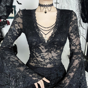 Vintage foncé Goth dentelle T-shirt femmes Sexy esthétique Coquette voir à travers perlé col en v manches évasées culture T-shirt hauts <span class=keywords><strong>Femme</strong></span> - Product Image 1