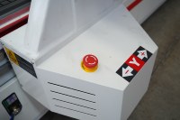 Machine de découpe CNC multifonctionnelle avec CCD et couteau vibrant pour la fabrication de panneaux publicitaires et la découpe de matériaux non métalliques