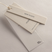 Étiquettes de prix personnalisées de luxe avec logo imprimé pour vêtements, sacs, chaussures, étiquettes volantes en papier pour vêtements, conception gratuite