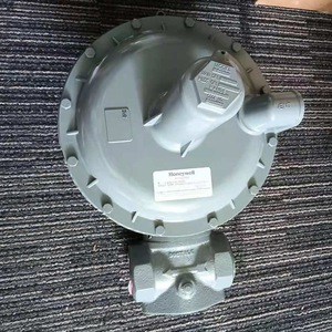 Vanne de réduction de pression Honeywell modèle 1803, orifice 3/4, 2 vis, fabriquée aux États-Unis - Product Image 2