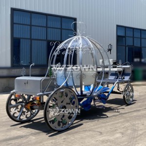 Carroza de Calabaza Elegante de Estilo Europeo, Decoración de Metal Plateado para Bodas y Eventos - Product Image 2