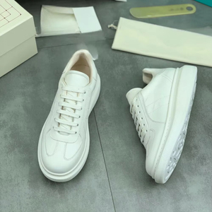 รองเท้าผ้าใบ Alexander Low Top หนังแท้แบบผูกเชือก พื้นหนา สไตล์ลำลอง สำหรับผู้ชายและผู้หญิง รองเท้าสตรีทแฟชั่น - Product Image 1