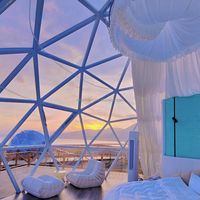 Nouvelle mode de tente dôme en verre étanche de luxe de 6m dôme en verre pour glamping maison avec ventilateur solaire