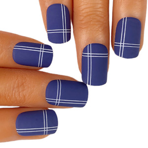 Faux <span class=keywords><strong>ongles</strong></span> carrés courts à presser, motif quadrillé chic <span class=keywords><strong>bleu</strong></span> <span class=keywords><strong>marine</strong></span> mat <span class=keywords><strong>et</strong></span> lignes blanches, de haute qualité, faciles à appliquer - Product Image 3