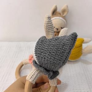 خشخيشة أطفال يدوية الصنع من الكروشيه على شكل أرنب كرتوني، حلقة خشبية للتسنين، ألعاب حيوانات، ديكور للأطفال - Product Image 4