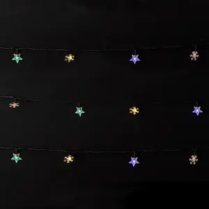 Guirnalda de luces solares RGBY, 2m+10m, con forma de copo de nieve, ideal para decorar exteriores y crear ambientes festivos. - Product Image 2