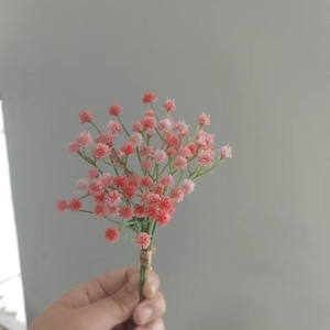 Simulation de gypsophile tenant un bouquet de fleurs, petites fleurs de gypsophile fraîches, accessoires de photographie, arrangement floral - Product Image 6