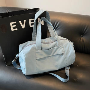 <span class=keywords><strong>Lulu</strong></span>, bolso de cubo de nailon impermeable de gran capacidad para mujer, bolso de gimnasio de hombro cruzado a <span class=keywords><strong>la</strong></span> moda con forro de poliéster para viajes - Product Image 3