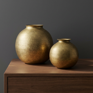Vase de table en laiton fait main, design minimaliste, finition dorée, ensemble de deux vases décoratifs - Product Image 6