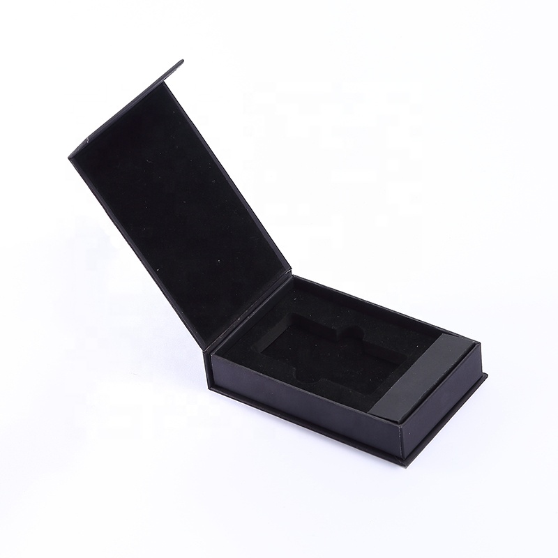 China factory foam insert black paper small magnetic closure gift box with custom logo