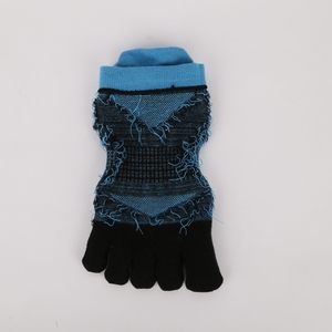 Vente en gros Chaussettes de randonnée pour marathon à 5 orteils Chaussettes Coolmax à séchage rapide Chaussettes de sport décontractées absorbant la sueur pour hommes - Product Image 5