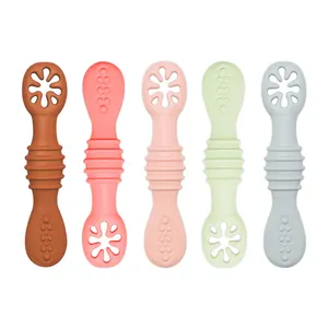 Hot Best Selling BPA Free Flexible Silicone Baby Weaning Feeding Spoon Dishwasher Safe Baby Training Spoon