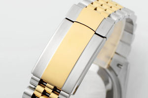 La caja y la correa están hechas de acero inoxidable 904L. Es elegante y tiene una apariencia noble. Reloj Mecánico - Product Image 4