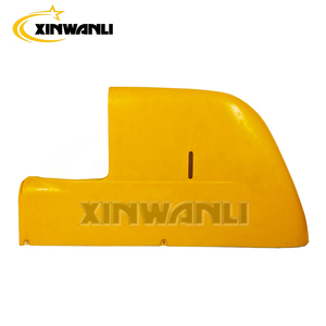 Pièces détachées pour mini-excavatrice, accessoire PC60-7, bouchon de réservoir de carburant, couvercle de capot droit adapté pour les machines de construction Komatsu - Product Image 1