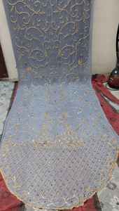 Dirac de mariée somalien fait main avec de riches embellissements dorés - Product Image 2