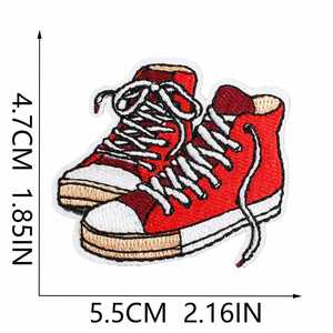 แผ่นปะติดรูปใบไม้ปักลายสีแดงดำ ซีรีส์ Iron on สำหรับตกแต่งรองเท้า แก้ว สตรอว์เบอร์รี หมวกดรีมแคชเชอร์ - Product Image 5