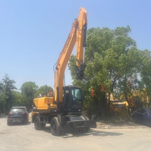 Presque neuf, projet de construction de haute qualité : Excavatrice sur pneus Hyundai 210W d'occasion de 21 tonnes. - Product Image 2
