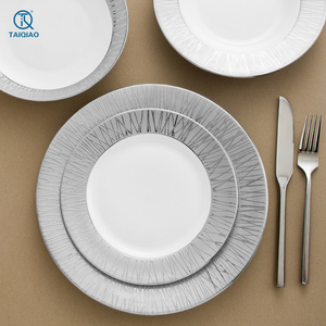 Set di Piatti TQ di Lusso, Piatti da Cena in Ceramica <span class=keywords><strong>Argento</strong></span> e Bianca, Piatti Rotondi per Ristorante - Product Image 4