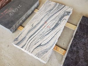 Lápidas de Granito de Piedra Natural - Diseño Americano Tradicional, 1 Año de Garantía, Monumentos Conmemorativos y para Cementerios al Aire Libre, Marca Estadounidense - Product Image 2