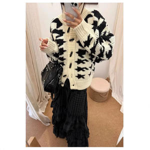 2025 autunno inverno nuovo <span class=keywords><strong>Cardigan</strong></span> in maglia spessa arancione con motivo a <span class=keywords><strong>poule</strong></span> Casual a maniche lunghe stile retrò ampio da donna - Product Image 2