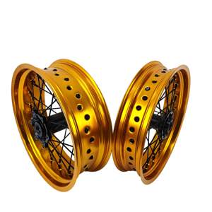 Supermotard YZ <span class=keywords><strong>Moto</strong></span> <span class=keywords><strong>125</strong></span> Llantas doradas Black CNC Hubs Llantas de motocicleta 17 pulgadas - Product Image 3