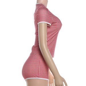 Conjunto Casual de Verano de 2 Piezas con Estampado a Cuadros para Mujer, Camiseta de Manga Corta con Cuello Redondo + Mini Shorts Ajustados de Alta Elasticidad, Estilo Urbano y Sexy - Product Image 3