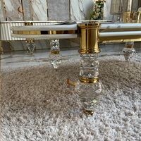 Table basse de luxe avec plateau en marbre, pieds en métal doré et cristaux, table de salon moderne pour hôtel, villa, salon