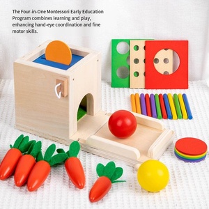 Juguete Educativo Montessori 4 en 1: Caja de Monedas, Bloques Multifuncionales para Encajar, Tirar de Rábanos y Combinar Colores - Product Image 2