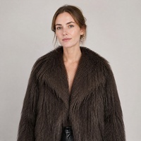 Nouvelle Arrivée Hiver – Poncho Long Vintage en Fausse Fourrure à Pompons pour Femme, Idéal pour l'Export