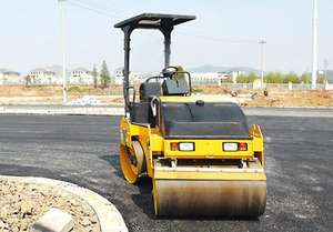 Mini Rodillo Vibratorio Hidráulico de Doble Tambor de 1.6 Toneladas, Equipo de Construcción con Motor Chino de Renombre, Compactador - Product Image 4