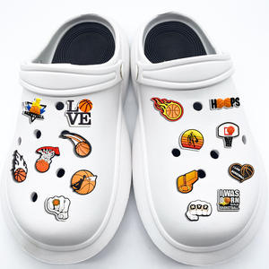 Breloques personnalisées en PVC pour chaussures de sport (<span class=keywords><strong>basketball</strong></span>, dessin animé), accessoires DIY pour sabots, chaussures Croc, marque CLO, logo personnalisé, emballage personnalisé - Product Image 1