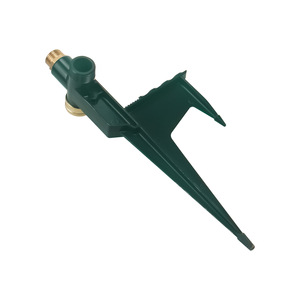 Aspersor de aluminio con punta de 1 pulgada para jardín con rotación de 360 grados - Product Image 4