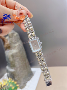 Reloj de Pulsera para Mujer de Alta Calidad MK, Reloj de Negocios y Ocio para Mujer con Correa de Acero Esfera Romana. Reloj de Cuarzo - Product Image 4