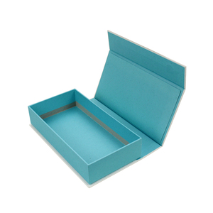 Caja de Regalo Cosmética de Cartón Negro con Cierre Magnético y Logotipo Personalizado de Lujo, con Inserto de EVA - Product Image 5