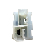 Otomotiv bileşenleri USB soket OEM 13536589 13519246 13596807 13591080 13526278 13529861 84260149 Chevrolet MALIBU XL