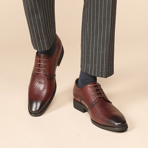 Chaussures Oxford pour homme en cuir véritable de haute qualité, faites à la main, rétro, respirantes, chaussures de mariage - Product Image 2